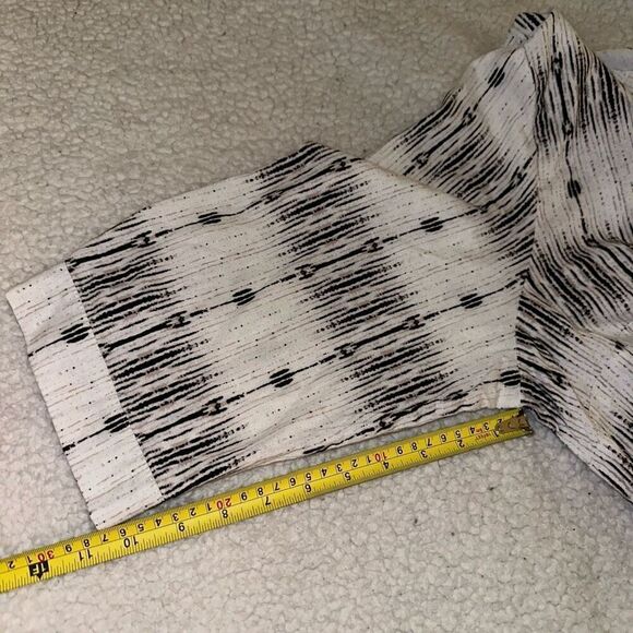 Cynthia Rowley Women’s Linen Blend Neutral Color Blouse Size 3XL - Picture 11 of 12